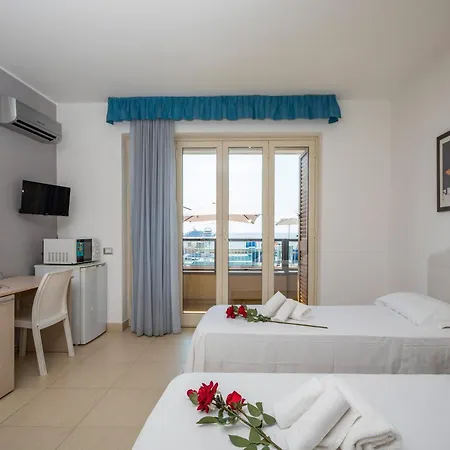 Sirina Tao Taormina